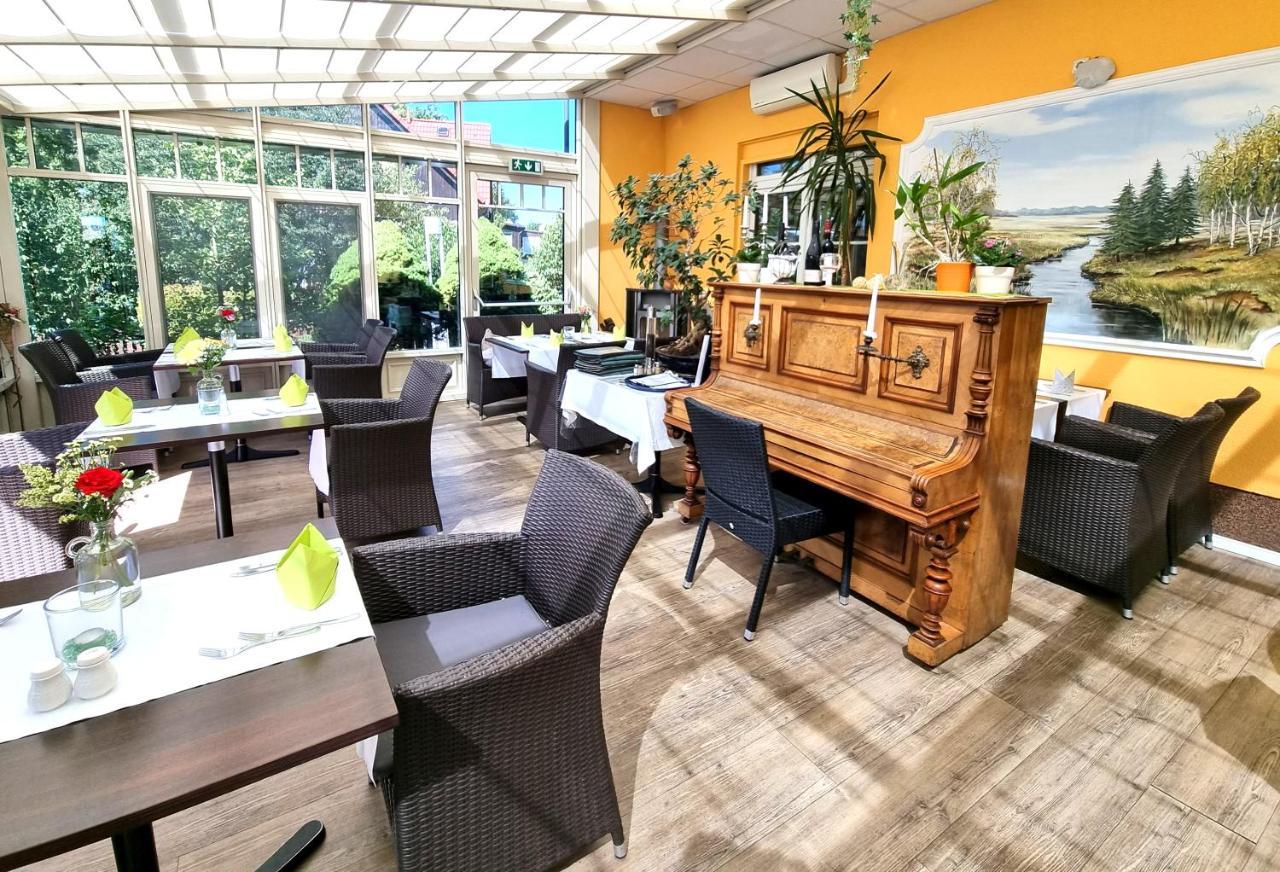 Flair Hotel Reuner Цоссен Екстер'єр фото