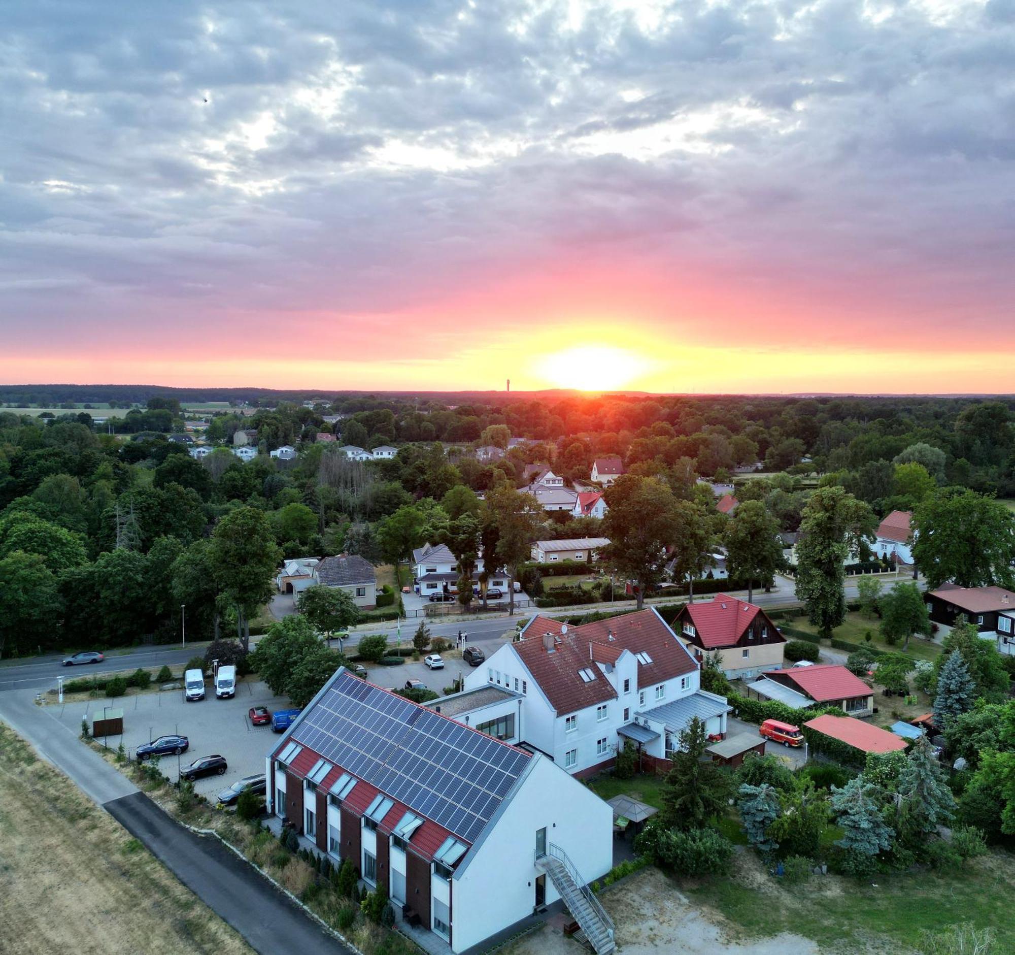 Flair Hotel Reuner Цоссен Екстер'єр фото