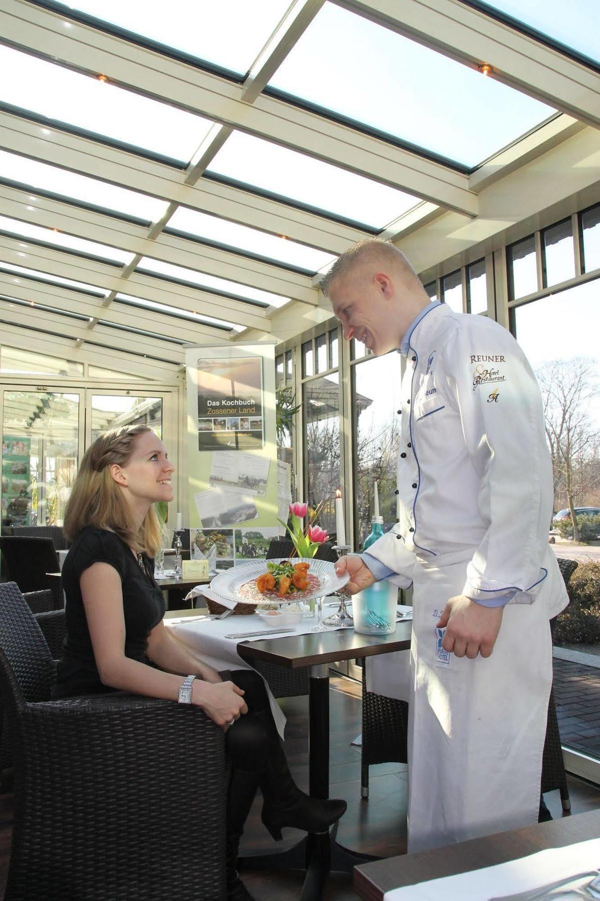 Flair Hotel Reuner Цоссен Екстер'єр фото