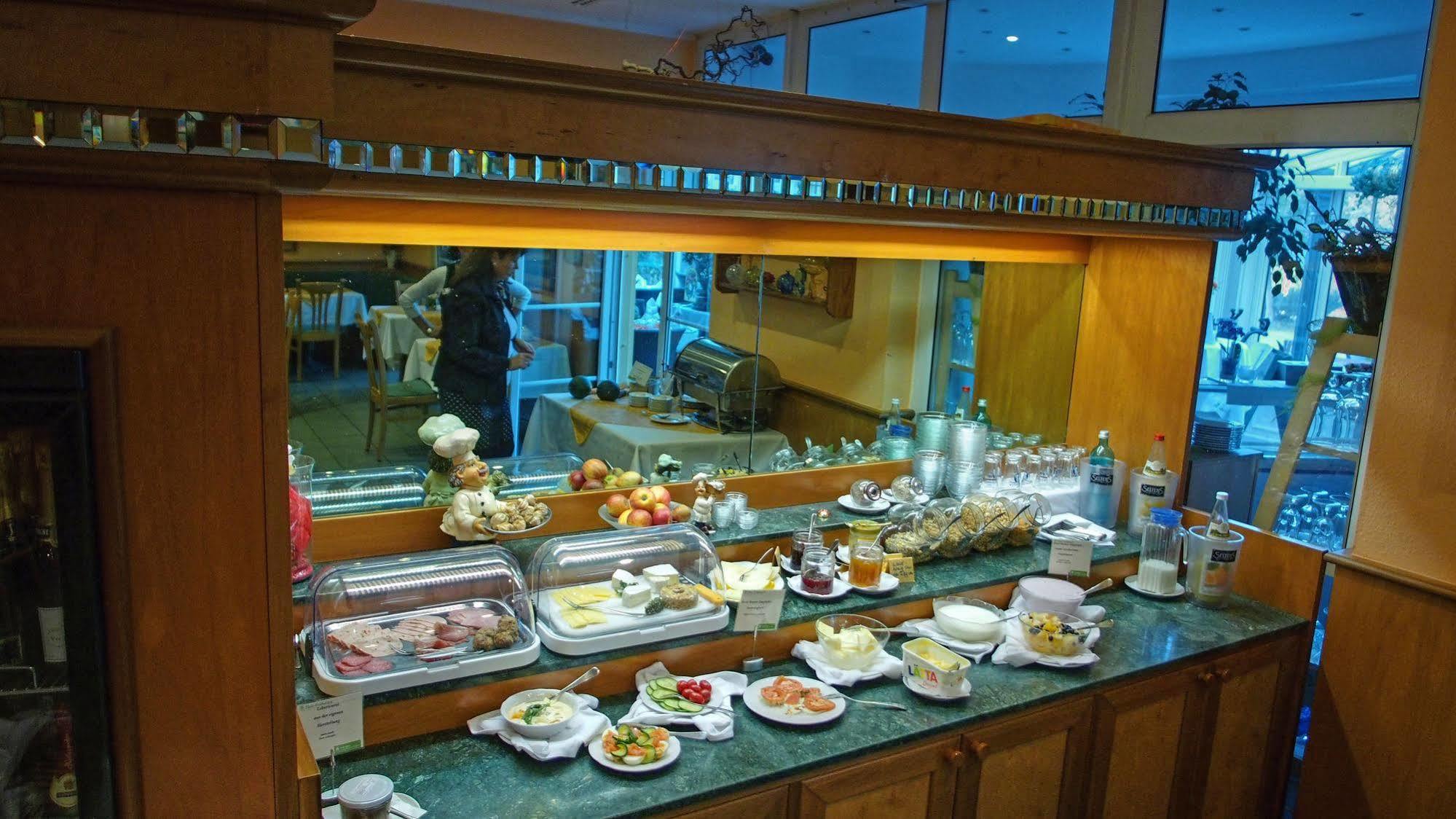 Flair Hotel Reuner Цоссен Екстер'єр фото