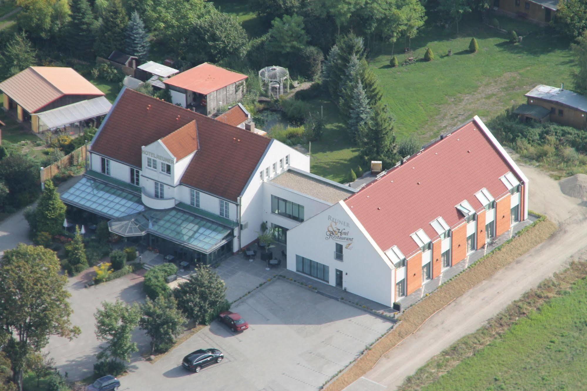 Flair Hotel Reuner Цоссен Екстер'єр фото